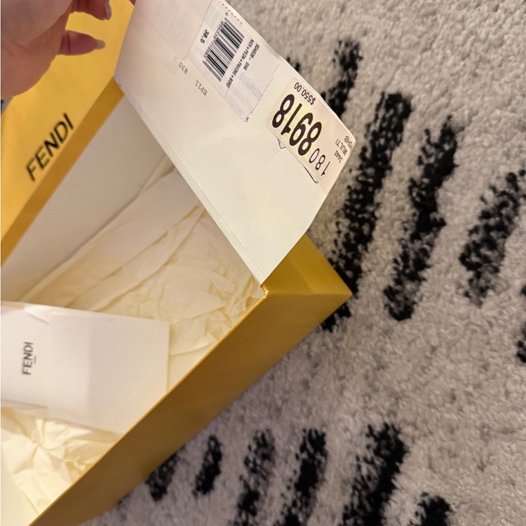 Fendi Box - Picture 6 of 6